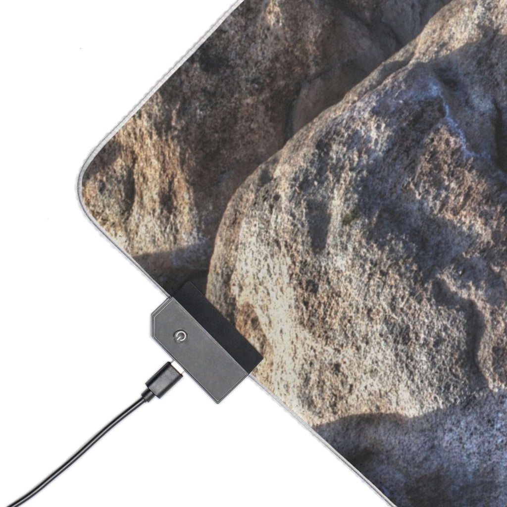 Tapis de Souris Gaming LED RGB Cascade — Design Nature & Éclairage XXL | PadCraft Studio - PadCraftStudio